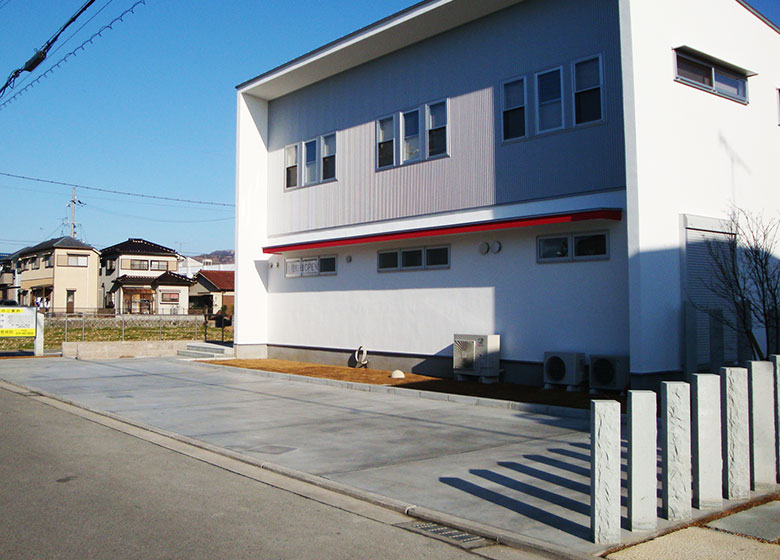 しん鍼灸整骨院　駐車場